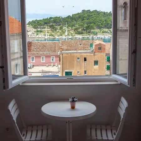 Town Center 3* Makarska