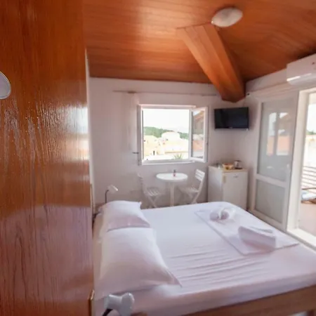 Guest house Town Center 3*